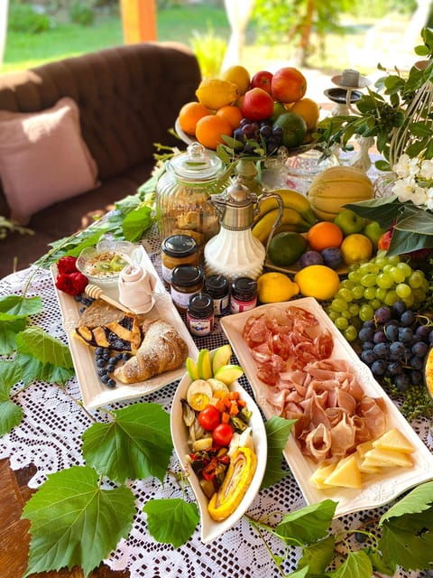 peccioli-wine-tasting-experience