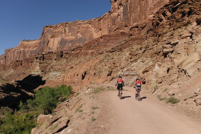pedal-paddle-pedal-moab-mountain-biking-packrafting-combo