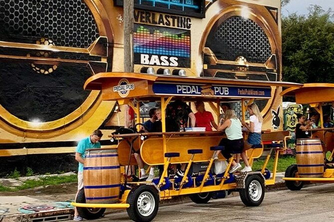 pedal-pub-miami-wynwood-graffiti-bar-tour