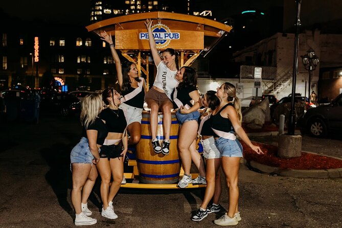 pedal-pub-miami-wynwood-graffiti-bar-tour