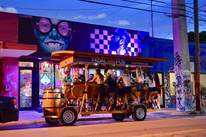pedal-pub-miami-wynwood-graffiti-bar-tour-private-ride-2