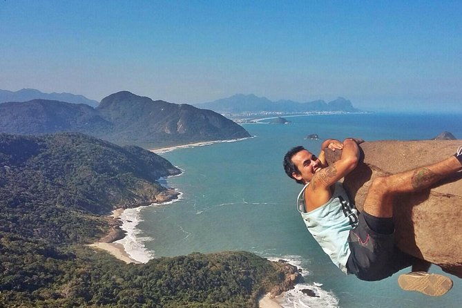 pedra-do-telegrafo-hike-tour-with-transfer