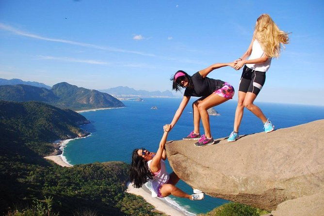 pedra-do-telegrafo-hike-tour-with-transfer