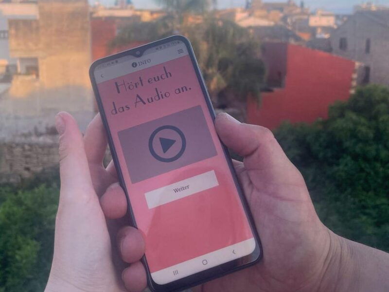 peguera-adventure-walk-for-couples-fun-game-city-walk