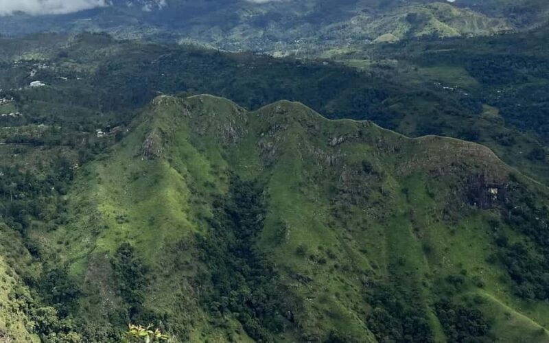 Pekoe Trail 10-16: 8-Day Guide Trail with Hotels & Transfers - Key Points