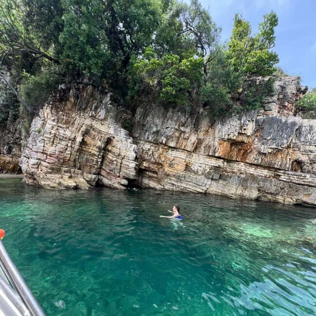 Pelagic Boat Tour7 destinations:drink+Snorkel+Umbrella - The Value Proposition