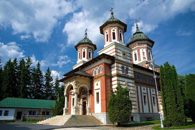 peles-cantacuzino-castles-gourmet-wine-cultural-day-trip