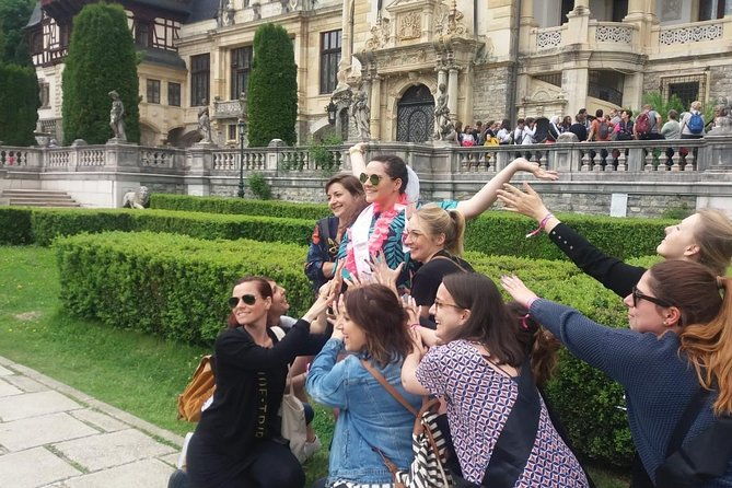 peles-cantacuzino-castles-gourmet-wine-cultural-day-trip