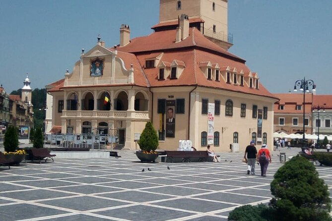 peles-castle-bran-draculas-castle-brasov-day-tour-from-bucharest