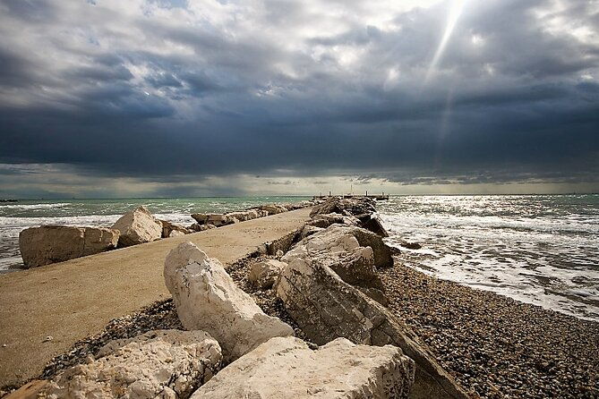 pellestrina-bike-hopping-around-the-venice-lagoon-islands