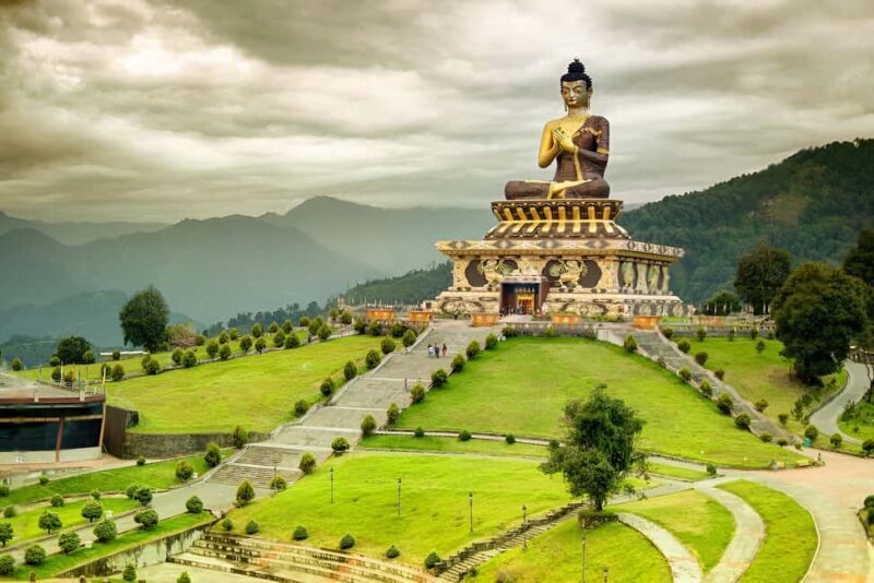 Pelling: Full-Day Guided Sightseeing Tour with Hotel Pickup - Buddha Park in Ravangla: Serenity and Massive Statues