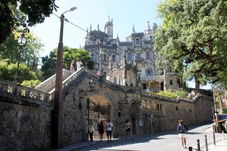 pena-palace-sintra-private-tour-in-classic-car-full-day