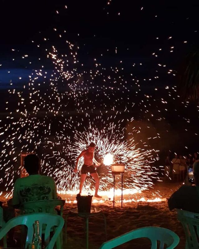 Penang: Batik, Floating Mosque, and Beach Tour - Key Points