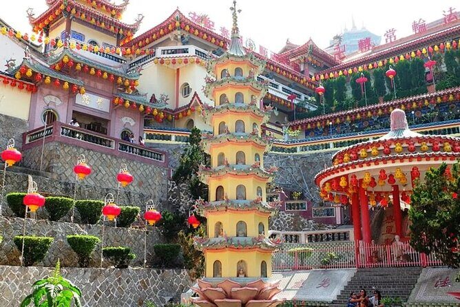 Penang City & temple Tour with Penang Hill Train Fast Lane Ticket - Who Should Book This Tour?