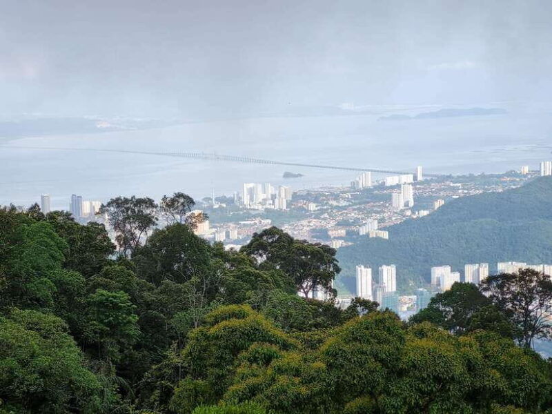 penang-kek-lok-si-temple-and-penang-hill-guided-tour
