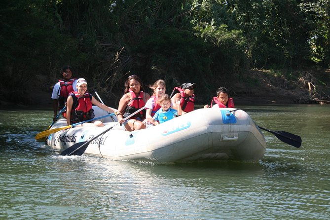 penas-blancas-river-safari-float-from-la-fortuna