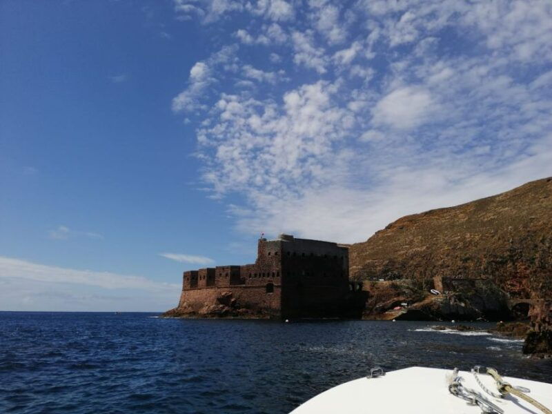 peniche-berlengas-island-round-trip-ferry-with-island-stop