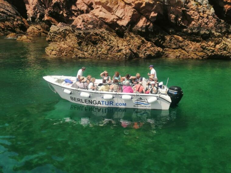 peniche-berlengas-roundtrip-and-glass-bottom-boat-cave-tour