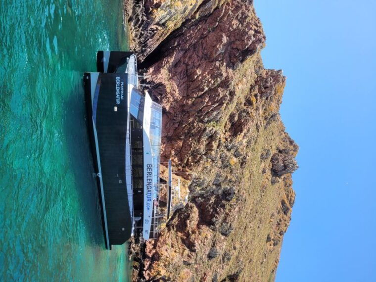 peniche-berlengas-roundtrip-and-glass-bottom-boat-cave-tour