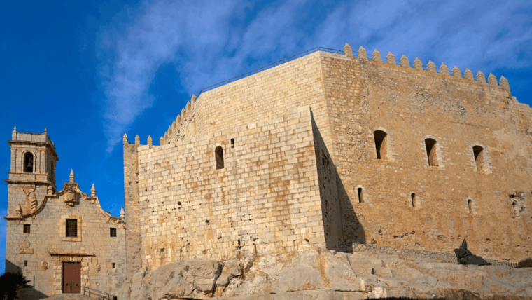 peniscola-castle-walled-city-spanish-guided-tour