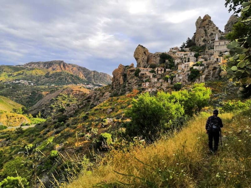 Pentedattilo: Ghost Town Private Walking Tour - Who is this tour best for?