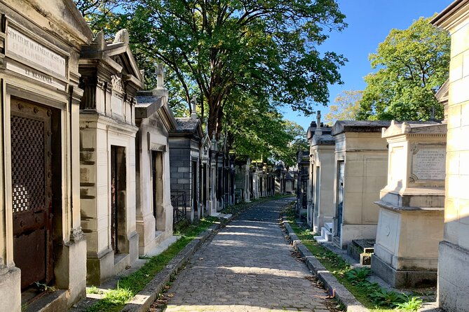pere-lachaise-cemetery-private-walking-tour