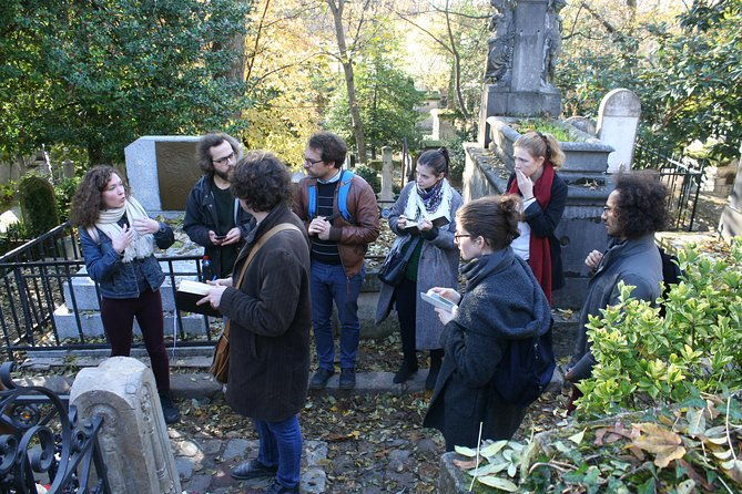 pere-lachaise-cemetery-private-walking-tour