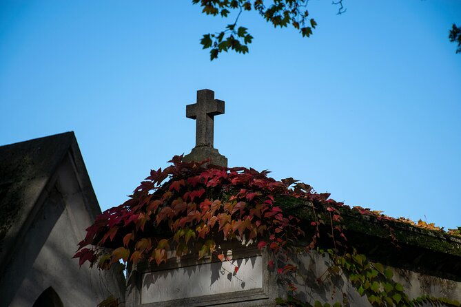 pere-lachaise-cemetery-tour-a-stroll-through-immortal-history