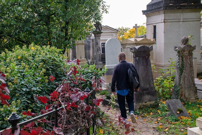 pere-lachaise-cemetery-tour-a-stroll-through-immortal-history