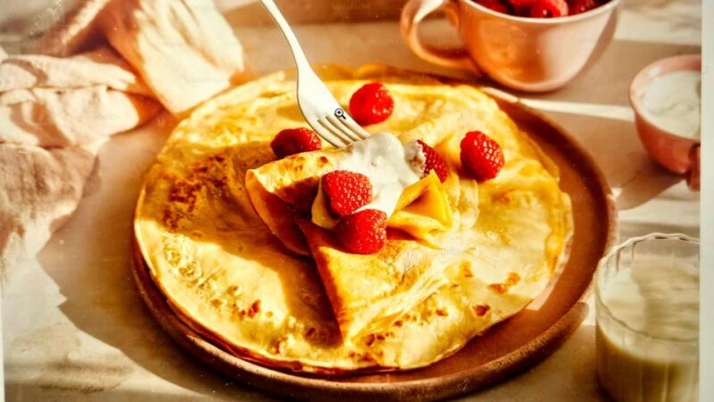 pere-lachaise-cemetery-tour-tales-from-the-graves-crepes