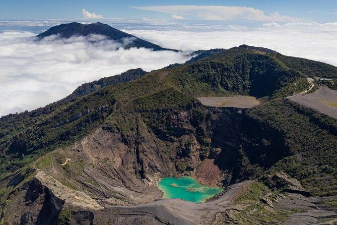 perfect-combo-irazu-volcano-san-jose-city-tour