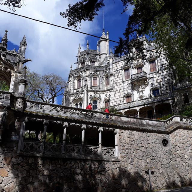 perfect-day-in-sintra-azenhas-do-mar-cabo-roca-and-cascais