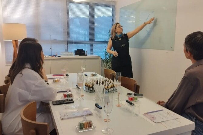 perfume-creation-workshop-in-florianopolis
