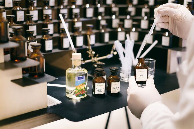 perfume-making-class-guided-visit-of-fragonard-nearby-monaco