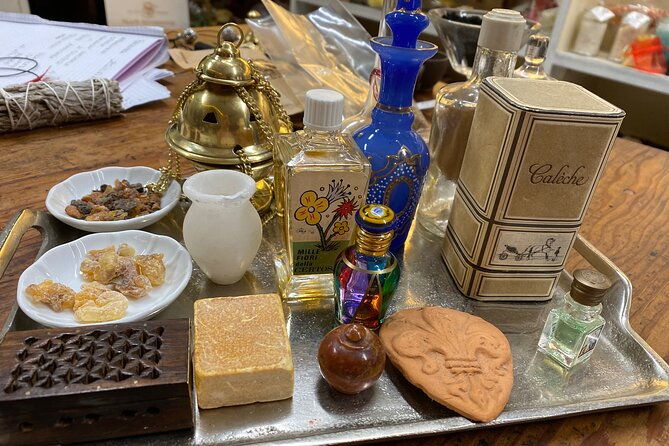 perfume-making-workshop-in-the-heart-of-florence