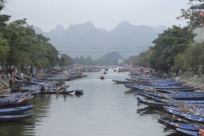 Perfume Pagoda 1 Day Tour from Hanoi with Traditional Boat Ride - FAQ