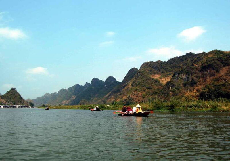 perfume-pagoda-full-day-with-boat-trip-and-cave