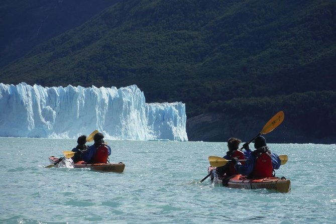 perito-moreno-adventure-kayak-experience-and-walkway-tour