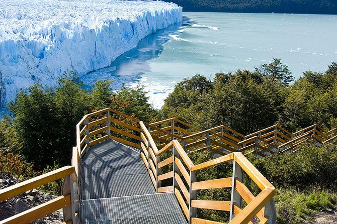 perito-moreno-glacier-experience-on-the-catwalks