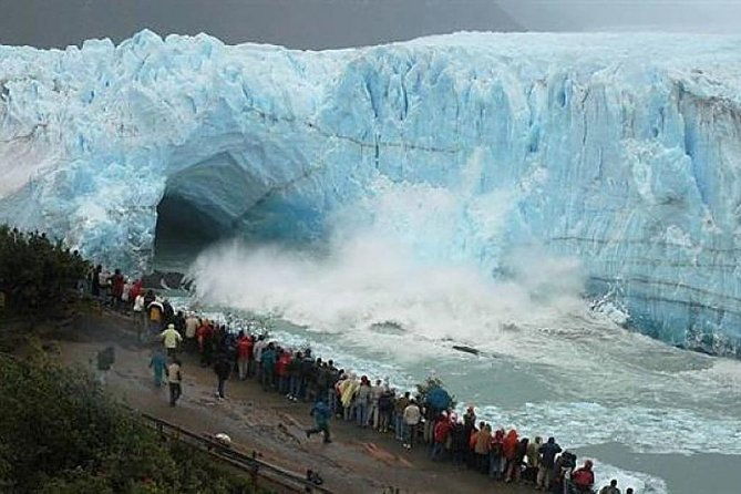 perito-moreno-glacier-experience-on-the-catwalks