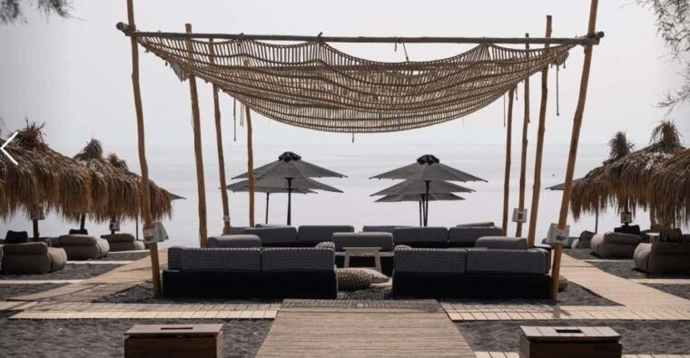 perivolos-beach-experience-at-wet-stories