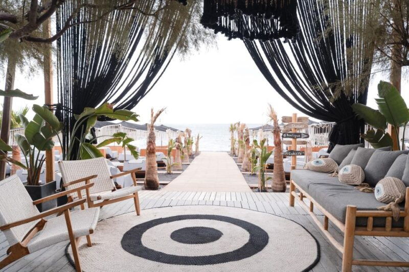 perivolos-beach-sun-bed-experience-fortyone-bar-restaurant