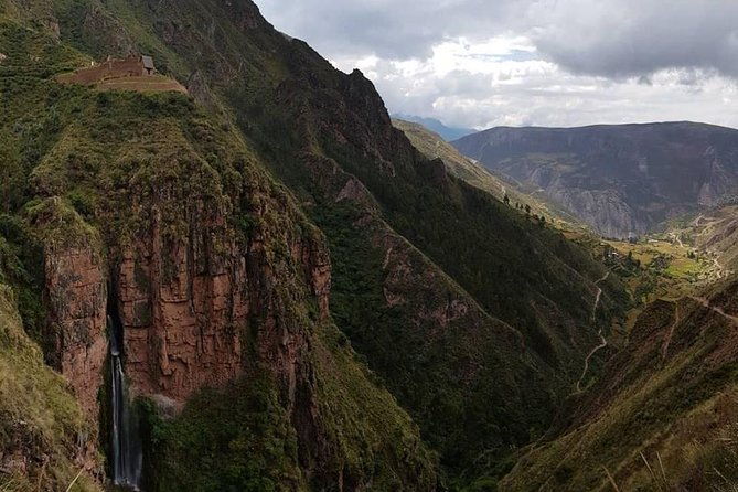 perolniyoc-waterfall-trek-1-day-huaynas-expeditions