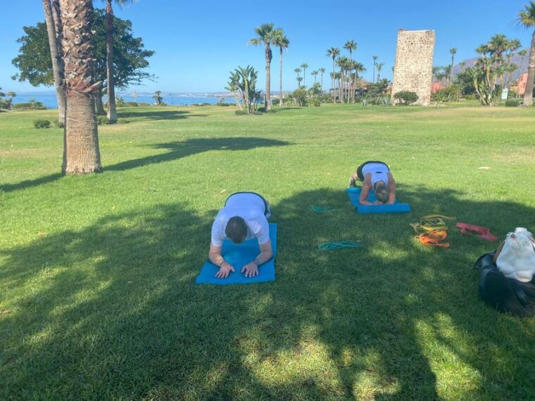 personal-group-fitness-training-by-the-beach