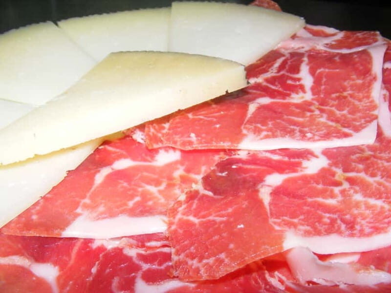 Personalised Traditional Madrid Night Tapas and Drinks Tour - Who Is This Tour Best For?
