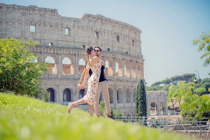 personalized-photoshoot-outside-the-colosseum