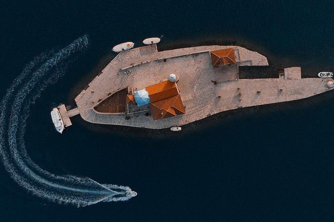 personalized-private-speed-boat-tour