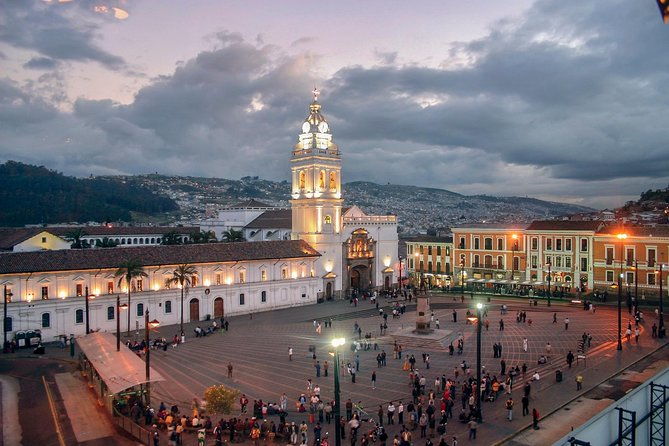 personalized-quito-city-tour-with-teleferico-and-mitad-del-mundo