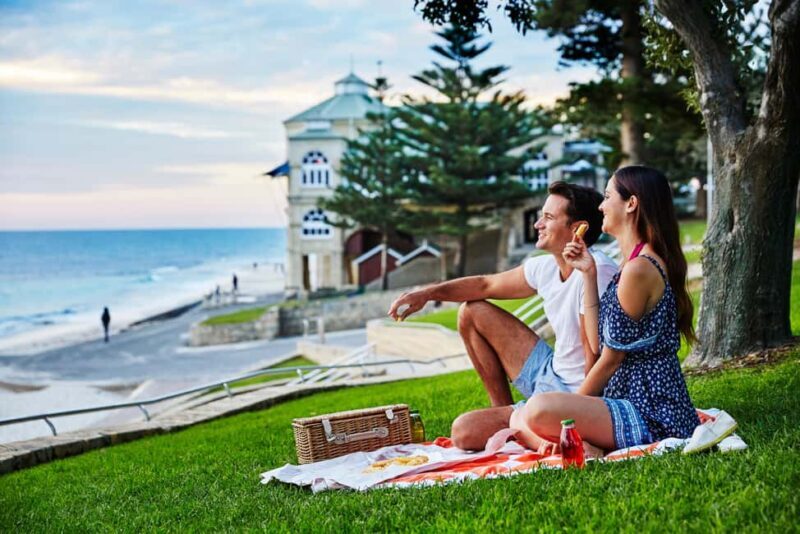 Perth: Beaches of Perth Sunset Picnic, City Lights Tour - FAQ
