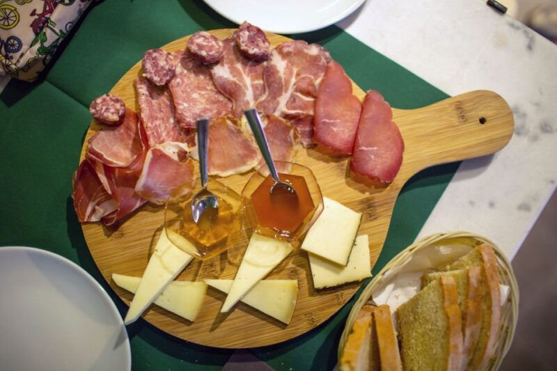 perugia-traditional-umbrian-food-guided-walking-tour